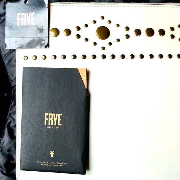 NWT Frye Harness Stud Pouch Clutch Ivory Leather - Picture 3 of 11